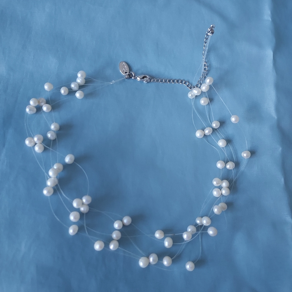 LIA SOPHIA 18: Floating Pearl Necklace